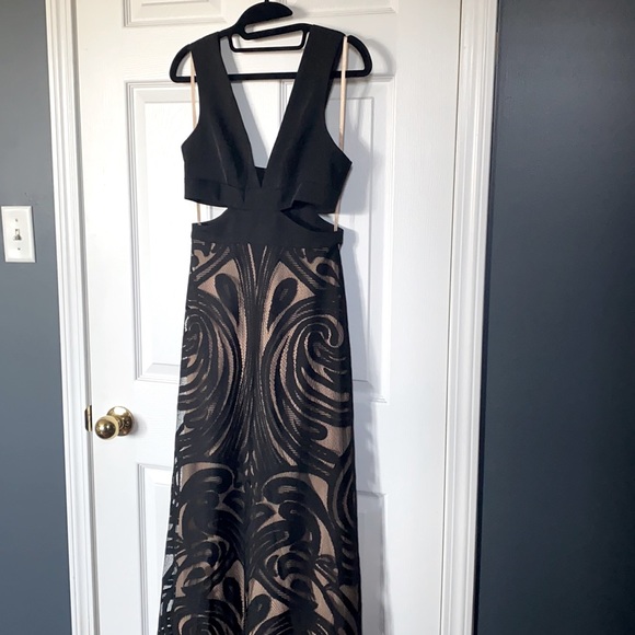 BCBG MAXAZRIA Marilyne Dress - Picture 1 of 13
